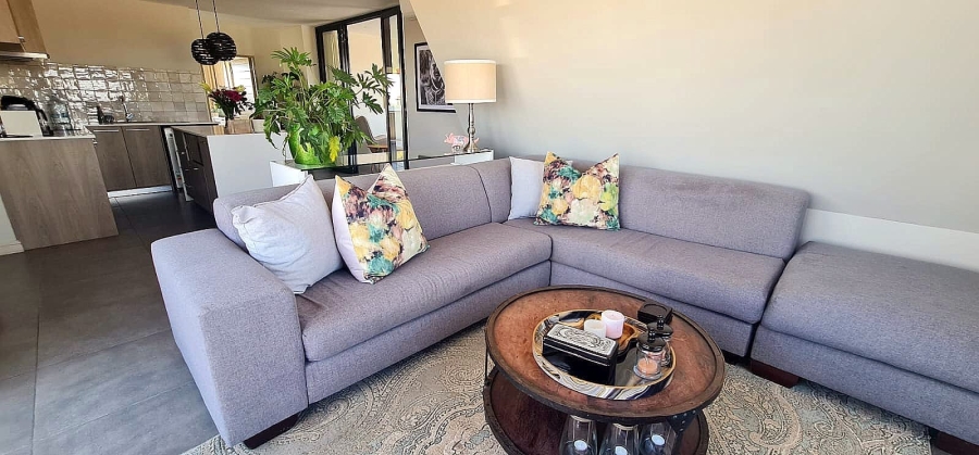 10 Bedroom Property for Sale in Bloubergstrand Western Cape